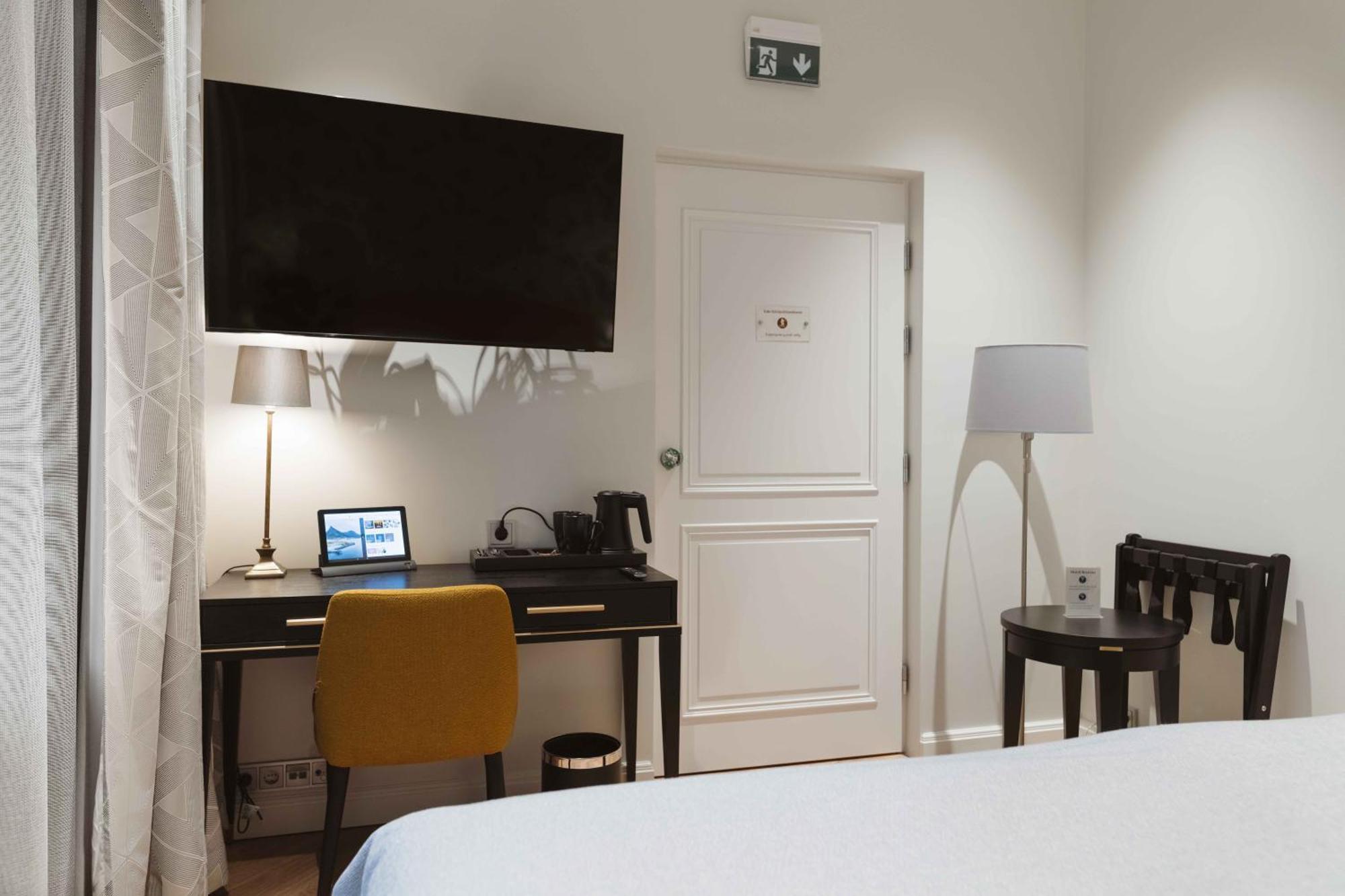 Hotel Bastian ヘルシンキ エクステリア 写真